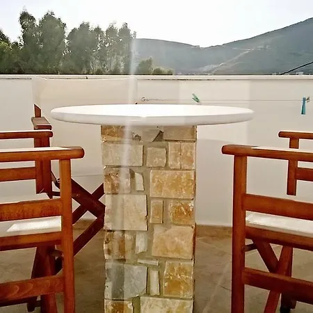 Faros ホテル イオス島 チョーラ