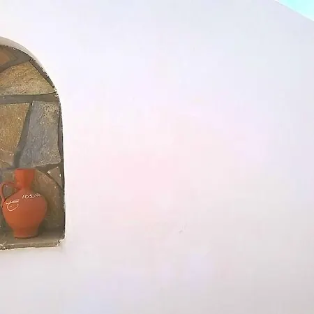 Faros イオス島 チョーラ