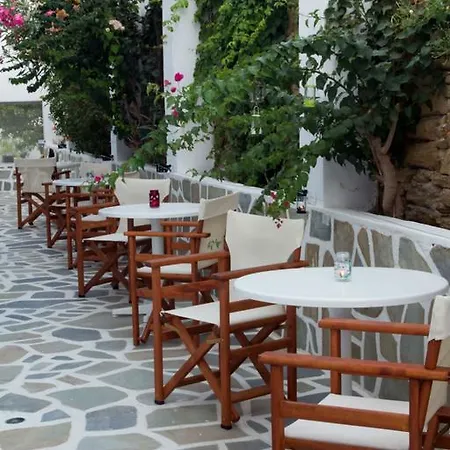 Hotel Faros *