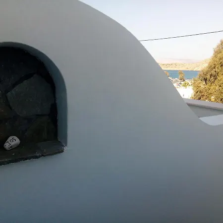 ホテル Faros イオス島 チョーラ